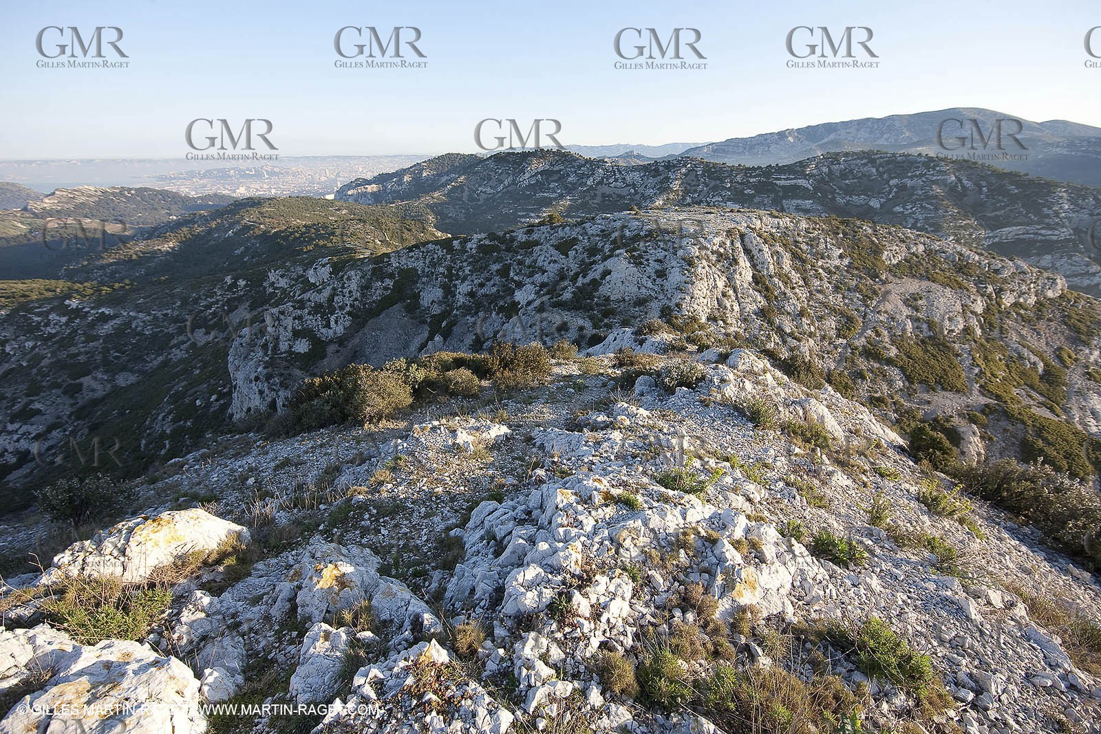 04 04 2009 - Marseille (FRA, 13) - Les Calanques - as seen towards the north from the Baou rond summit (Sormiou heights)