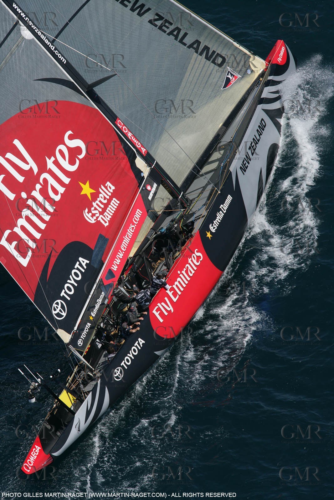 09 05 2007-Valencia (Spain)- 32nd America's Cup - Louis Vuitton Cup - RR2 - Day 11 - BMW ORACLE Racing