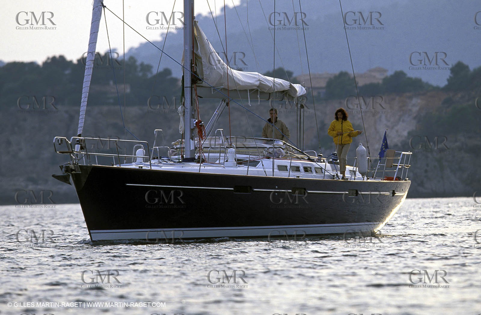 Cruising monohull mooring