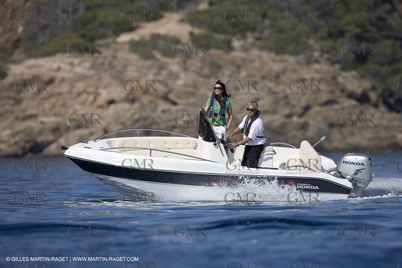 Motor boat running