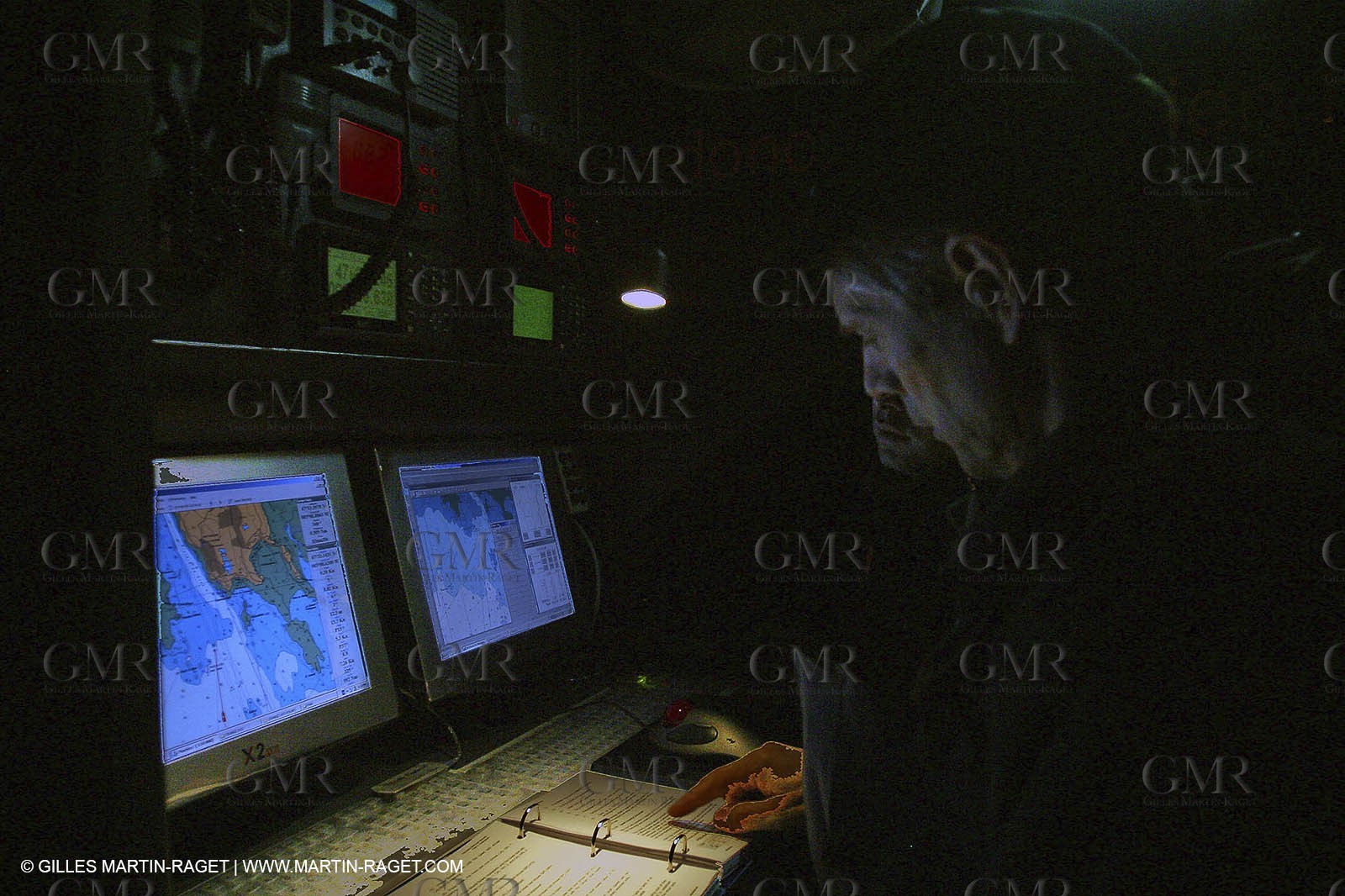 Lorient -Orange II - First sea trials - onboard - at night - Roger Niksson at the navstation