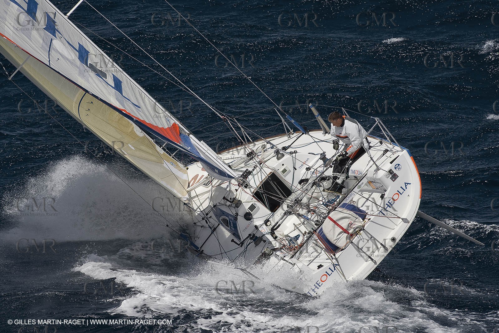 06-26-2007 - FIGARO II - THEOLIA - Skipper : Robert Nagy - Training off Marseille (south France) with strong wind conditions