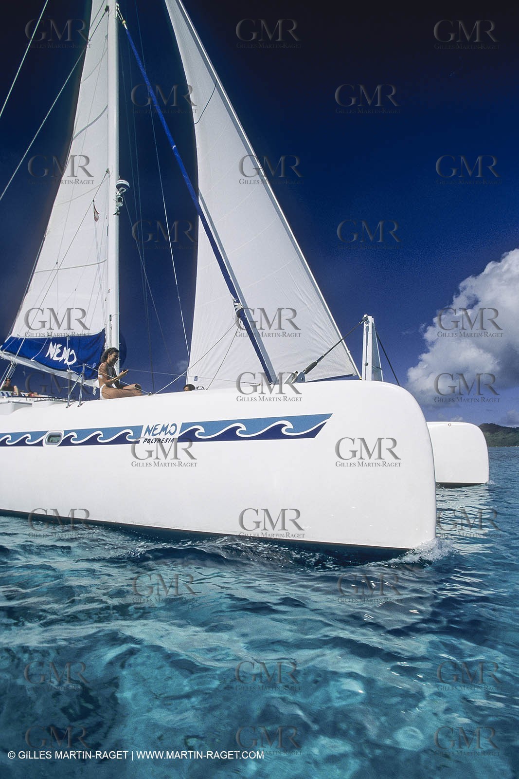 Sailing, cruising, multihull under sail