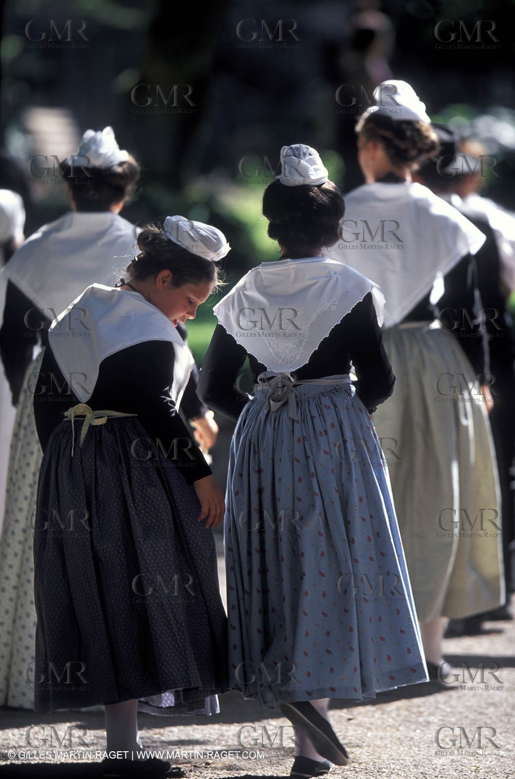 Women of Arles in traditional costume