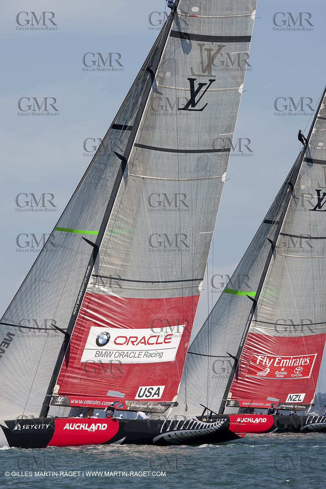 23 01 2009 - Auckland (NZL) -  Louis Vuitton Pacific Series - BMW ORACLE Racing-Tuning up onboard Emirates Team New Zealand yacht