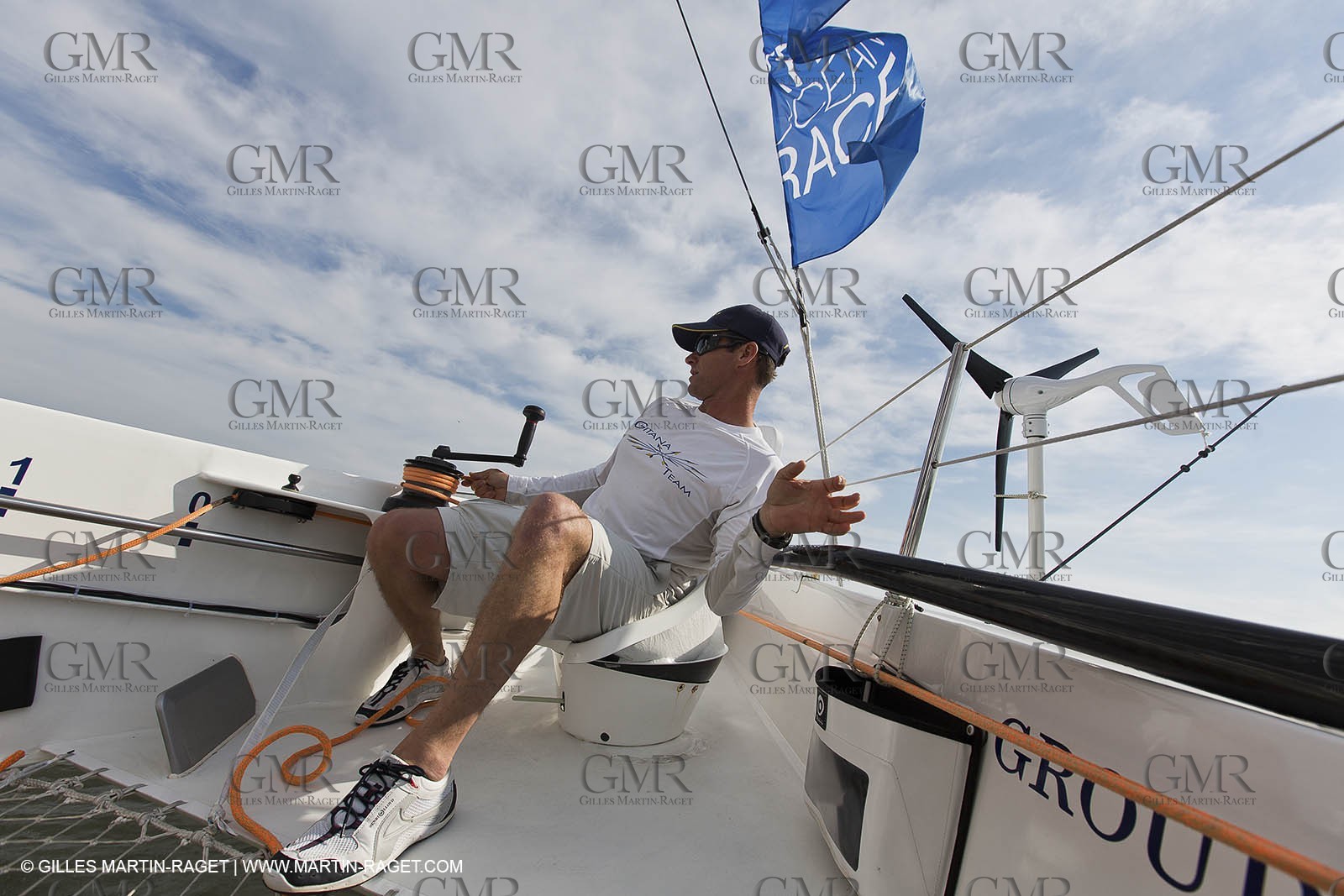 05 07 2012 - New York (USA) - Ocean Krys Race - Speed runs in fornt of NY city