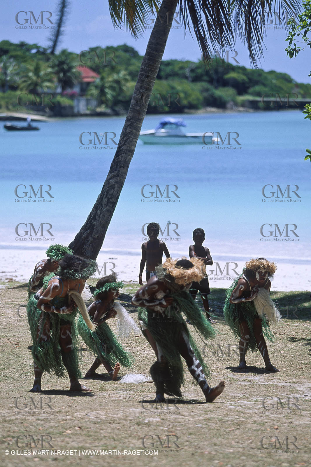 Destinations - South Pacific Ocean - New Caledonia - Pines Island