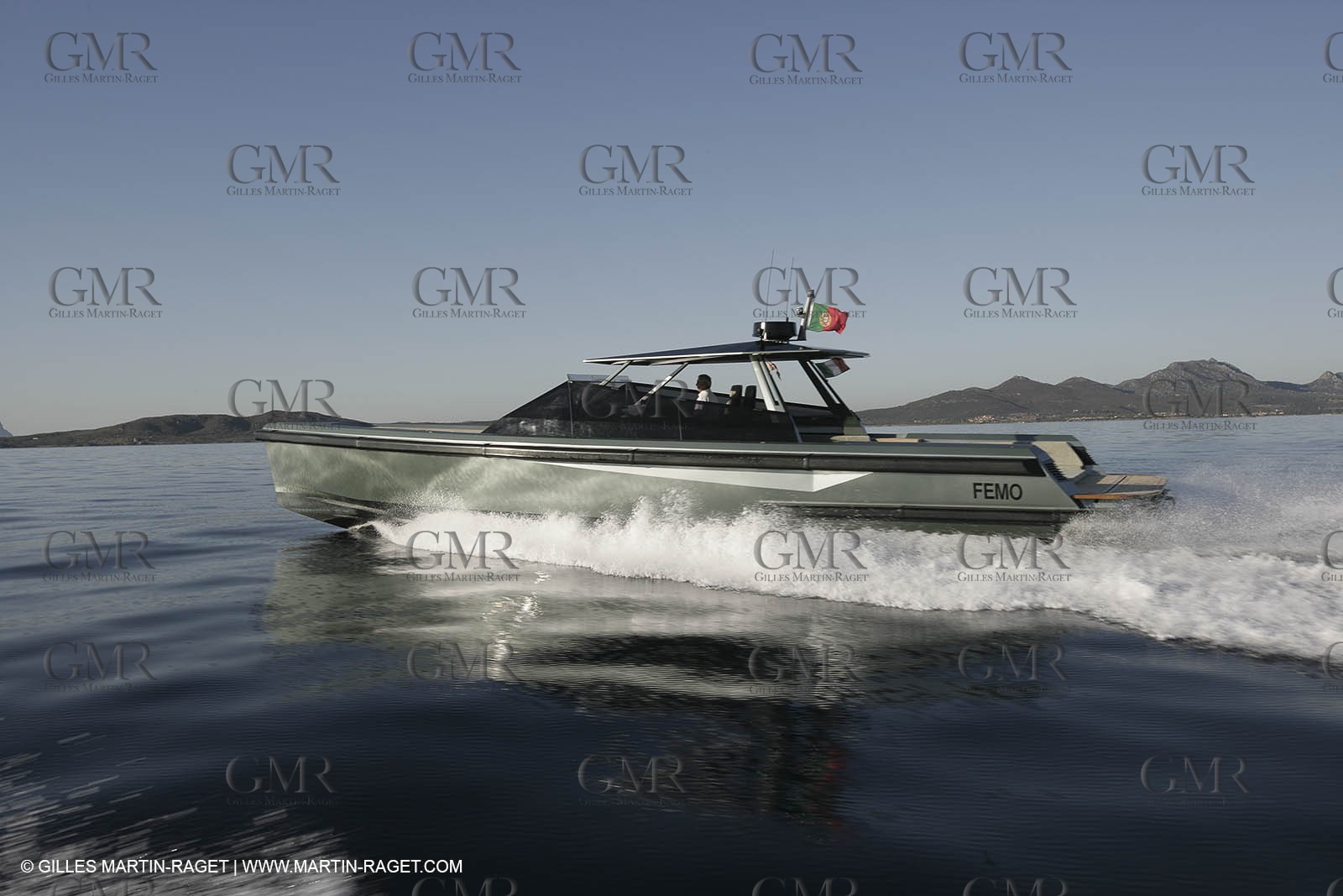 16 07 2007 - Portisco (Italie, Sardaigne) - Wally Power 47, 2007 version