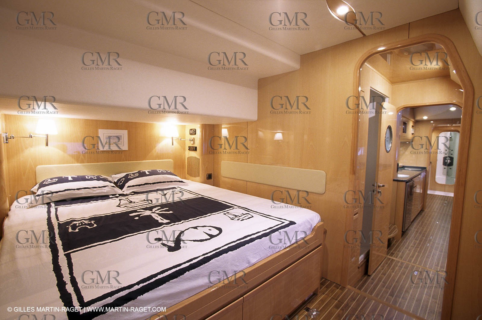 Privilege 585 - Matira - Martinique