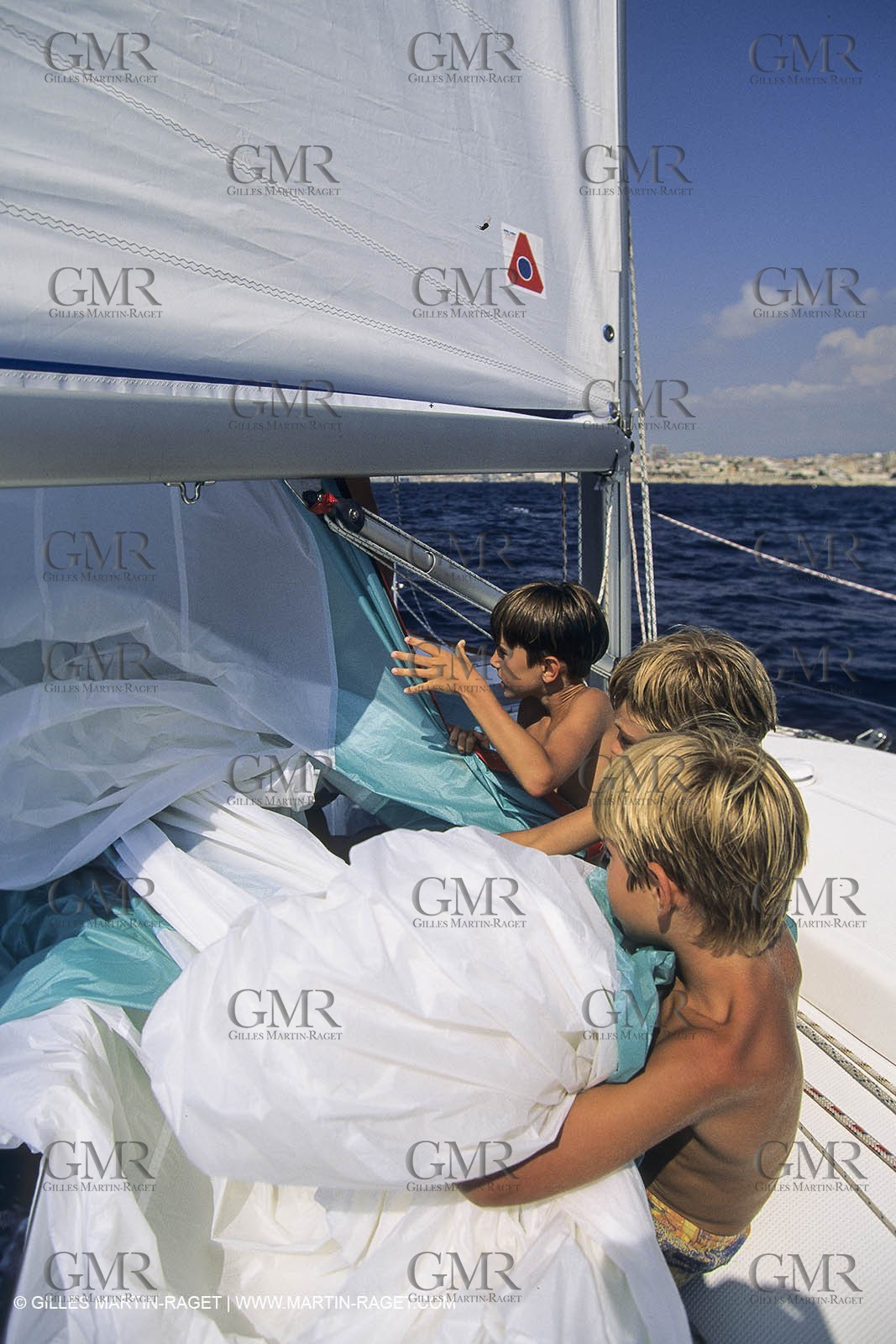 Sailing, cruising, people, children