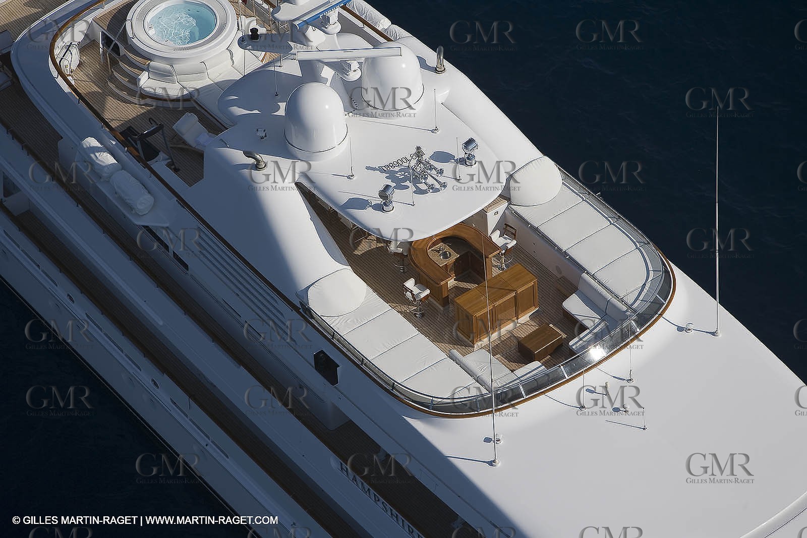 28 07 2007 - St Jean Cap Ferrat - SuperYachts - Motor Yachts - Hampshire