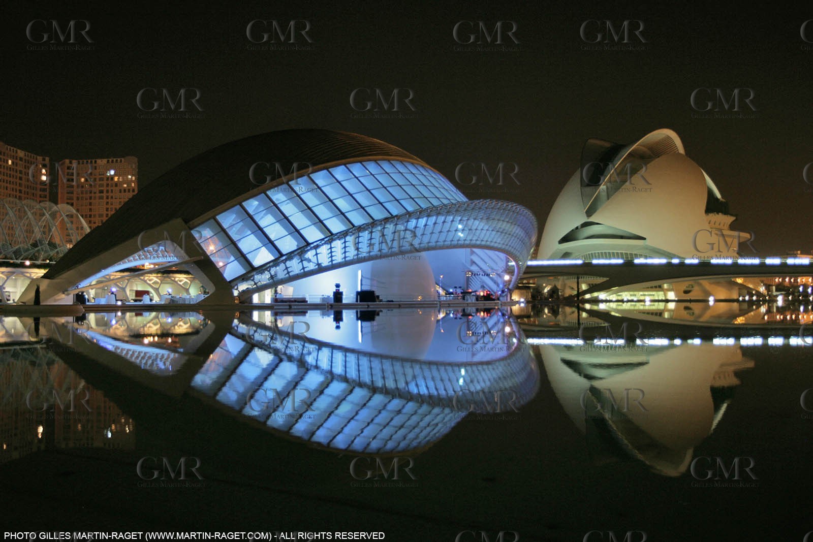 2' 06 2007-Valencia (Spain)- 32nd America's Cup - Final Match - Day 2 - Laurie Davidson and Bruno Troublé induction in America's Cup Hall of Fame
