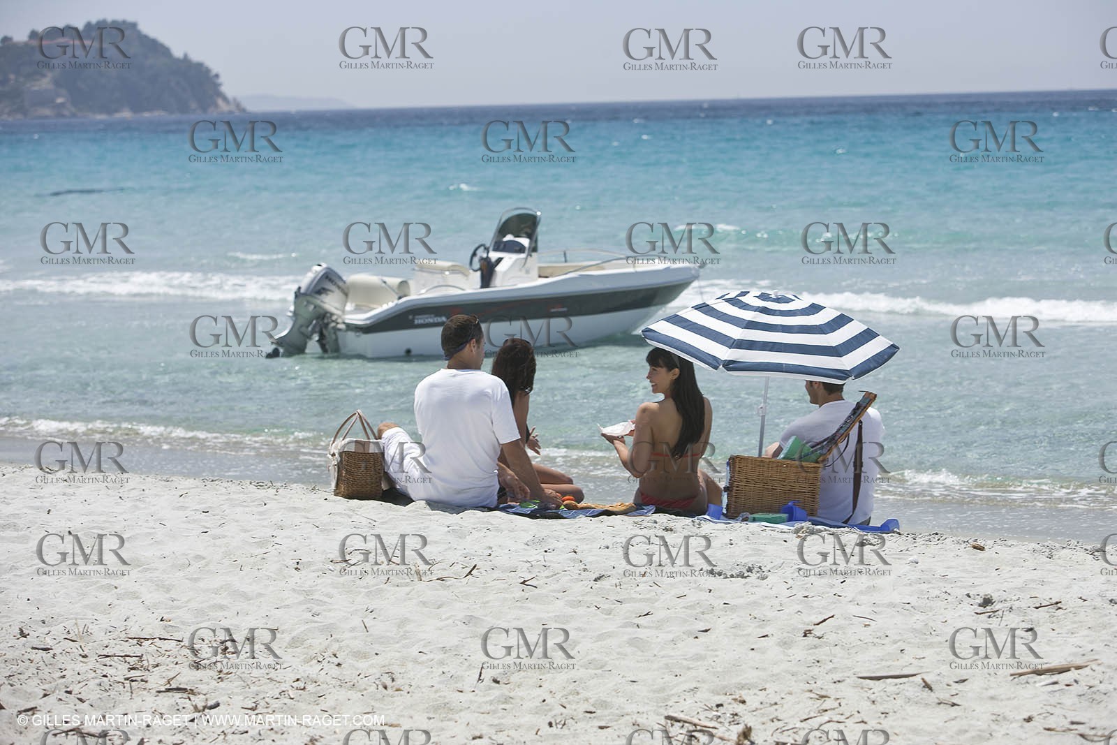 Motor boat mooring