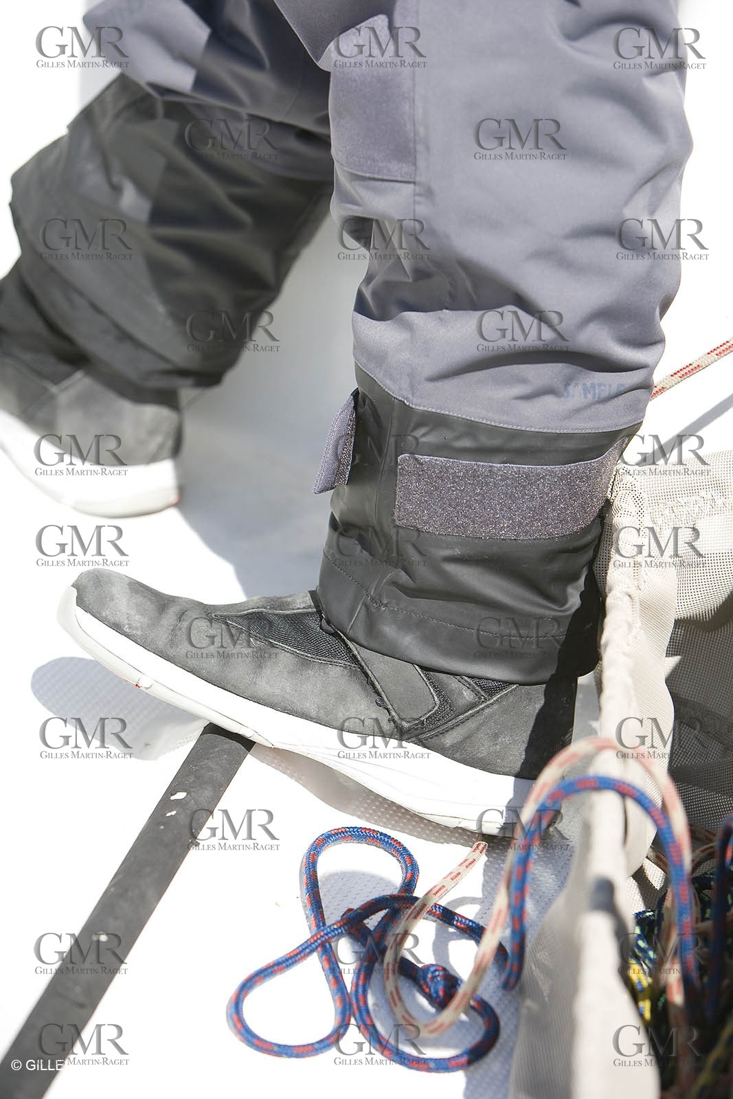 28 09 2007 - Marseille (FRA, 13) - Aigle Marine weather clothing showed in action by salors Marc Emig et Luce Molinier