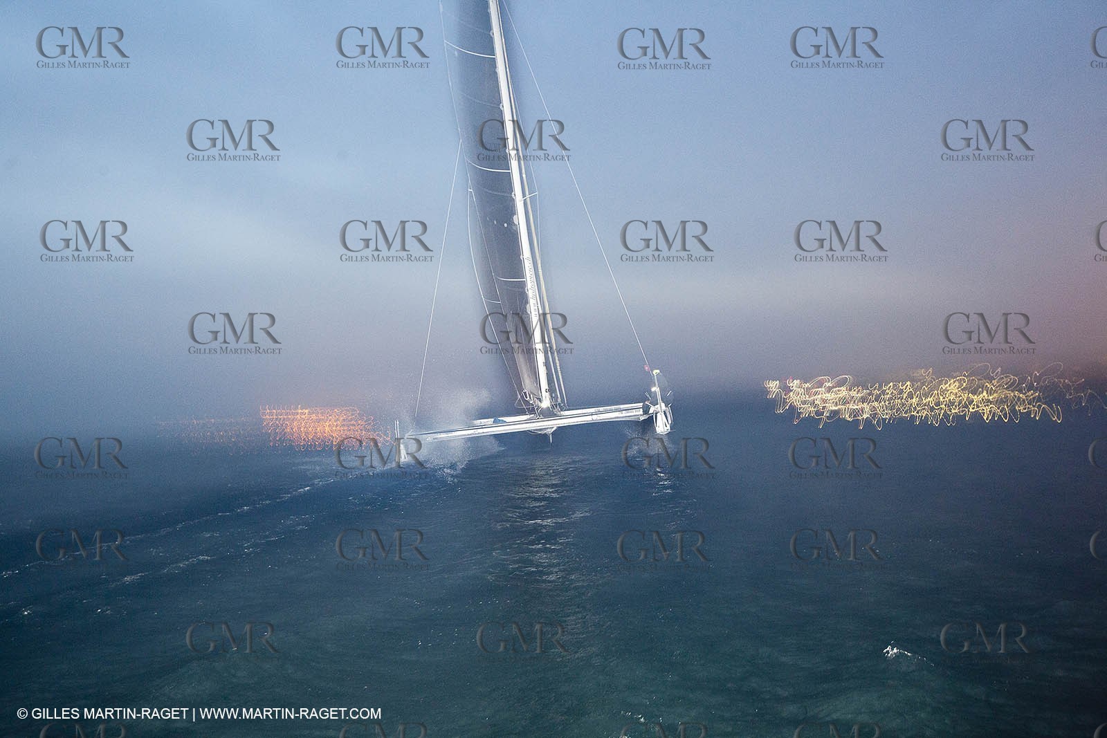 09 10 2010 - Morges (SUI) - L'Hydroptère.CH - 1st sail