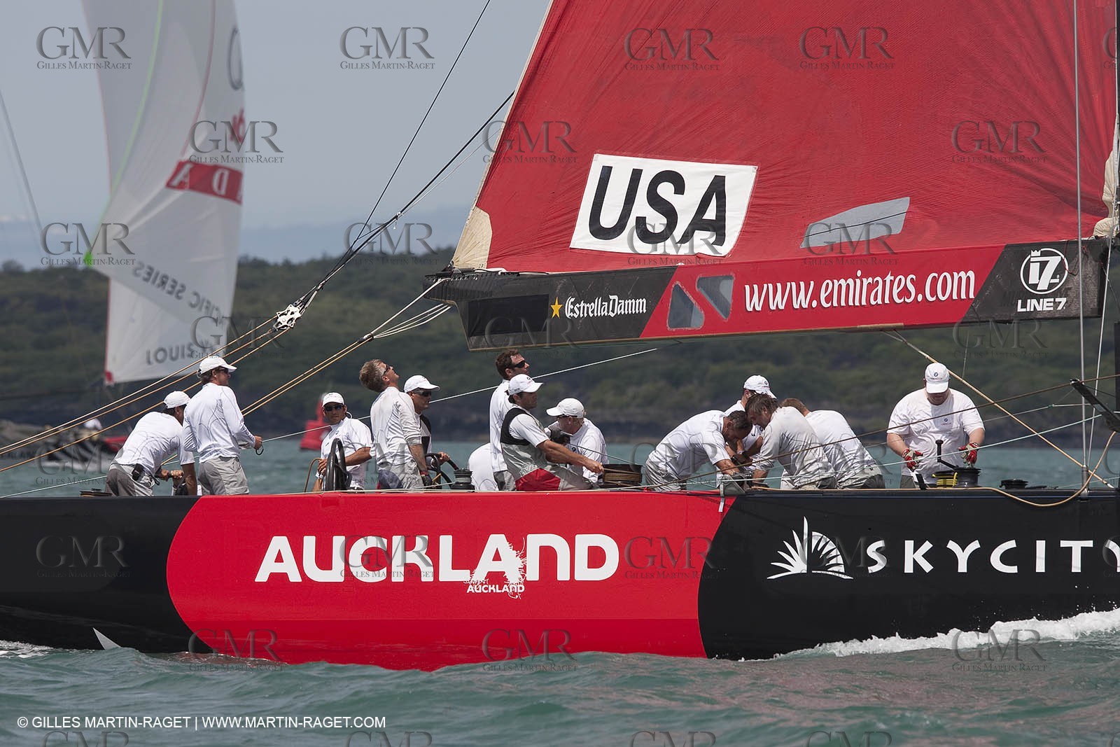11 02 2009 - Auckland (NZL) -  Louis Vuitton Pacific Series -  Racing Day 11 - sail off
