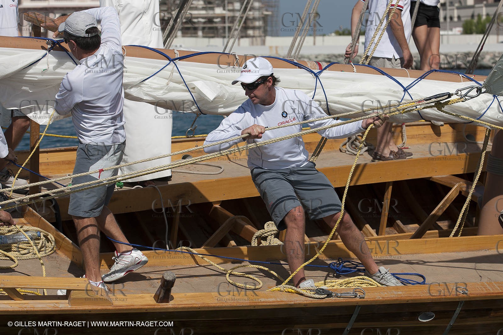 20 11 2010 - Dubai (UAE) - Dubai Louis Vuitton Trophy - Traditionnal dhow races for competing teams
