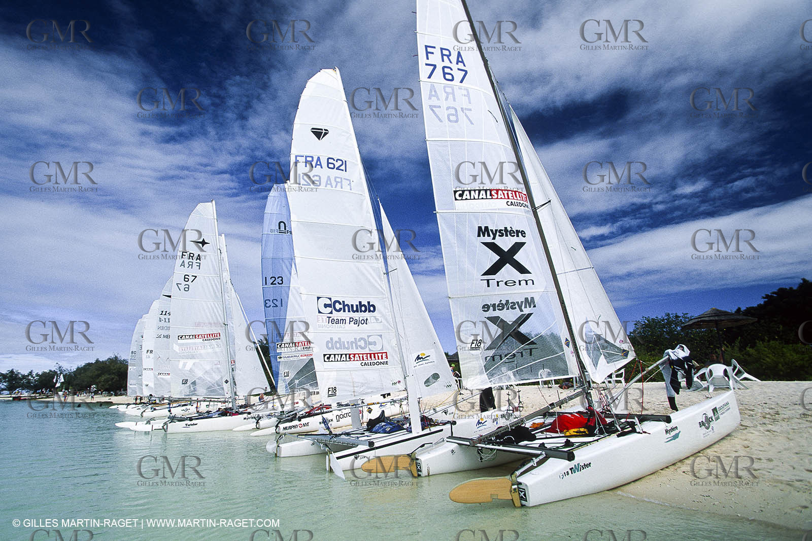 Destinations - South Pacific Ocean - New Caledonia - Pines Island