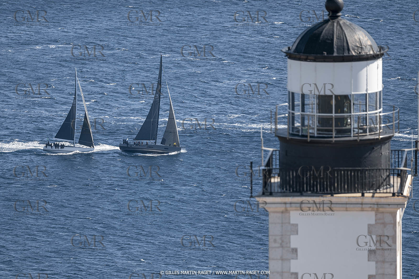 28 09 2022? Saint-Tropez,(FRA,83), Les Voiles de Saint-Tropez 2022 Régate N° 2 poup les modernes, navigation libre pour les grandes goélettes