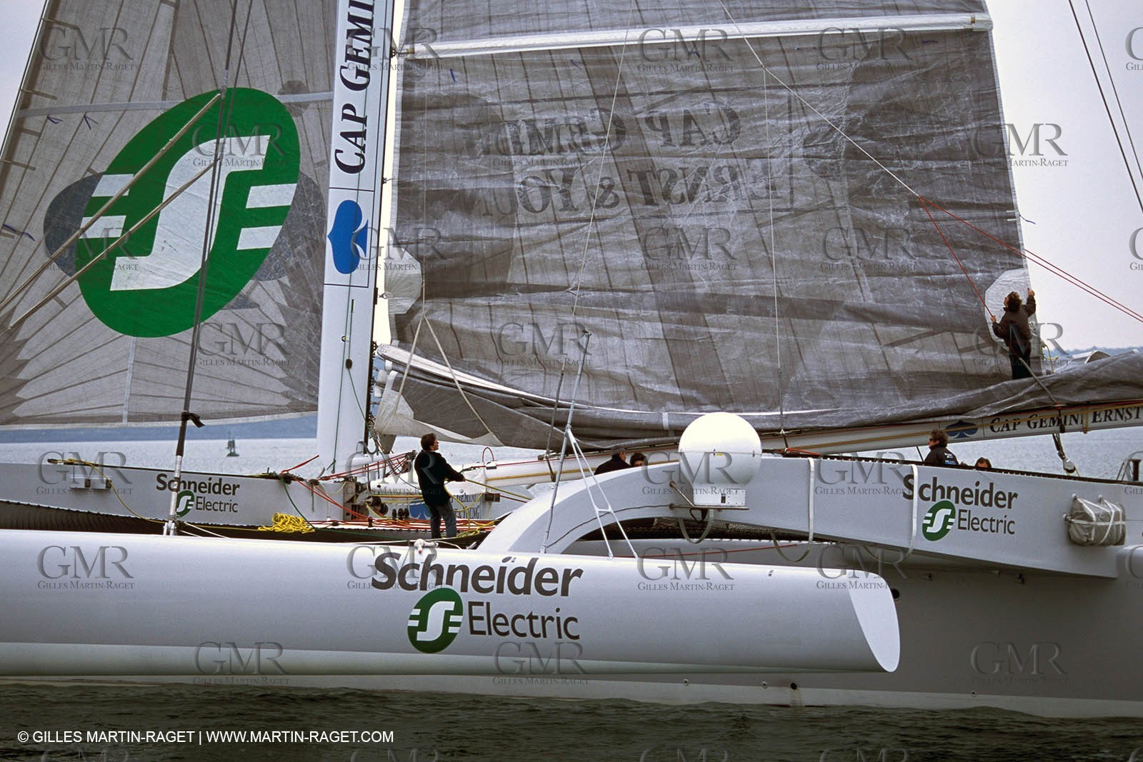 Geronimo - Jules Verne Trophy 2001 start - Brest