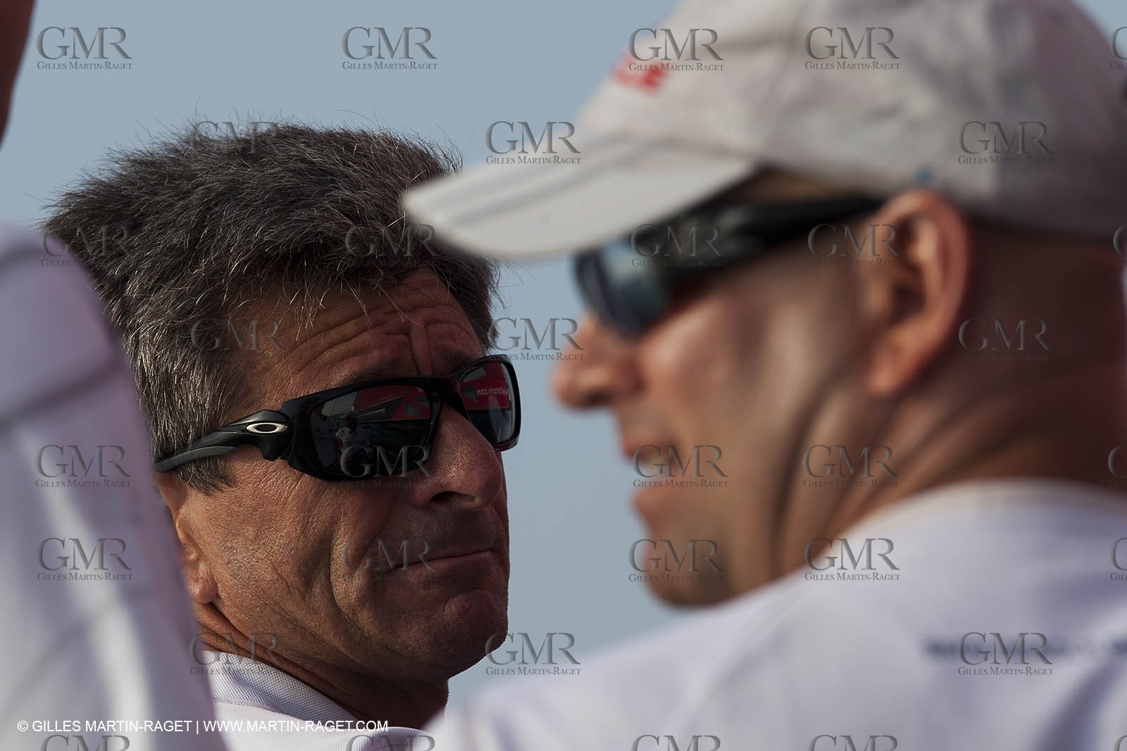 14 11 2010 - Dubai (UAE) - Dubai Louis Vuitton Trophy -  BMW ORACLE Racing - Training - Onboard Vs All 4 one