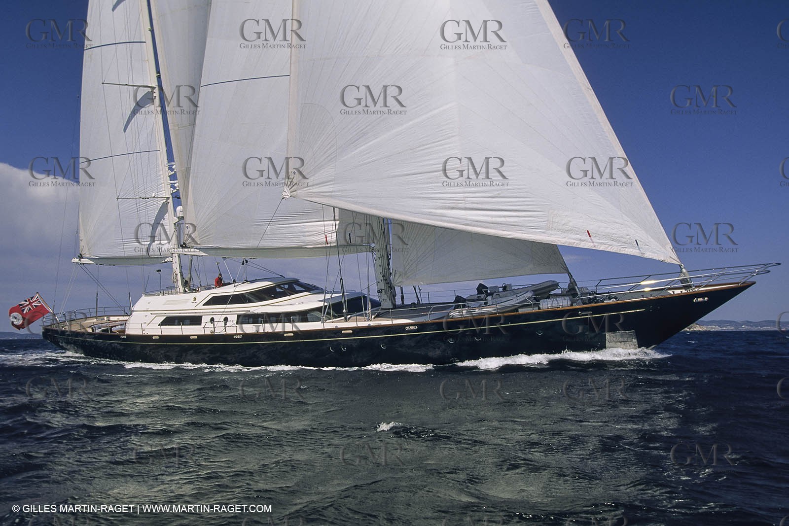 Sailing, Cruising, Super yachts, Perrini Navi, Legacy