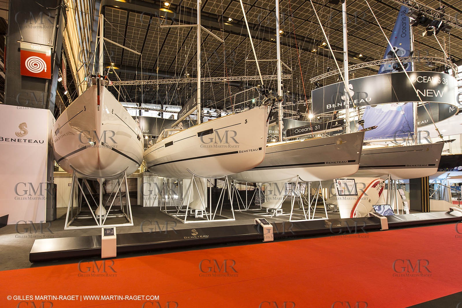 10 12 2013 - Paris (FRA,75) -Paris Boat Show - Beneteau booth