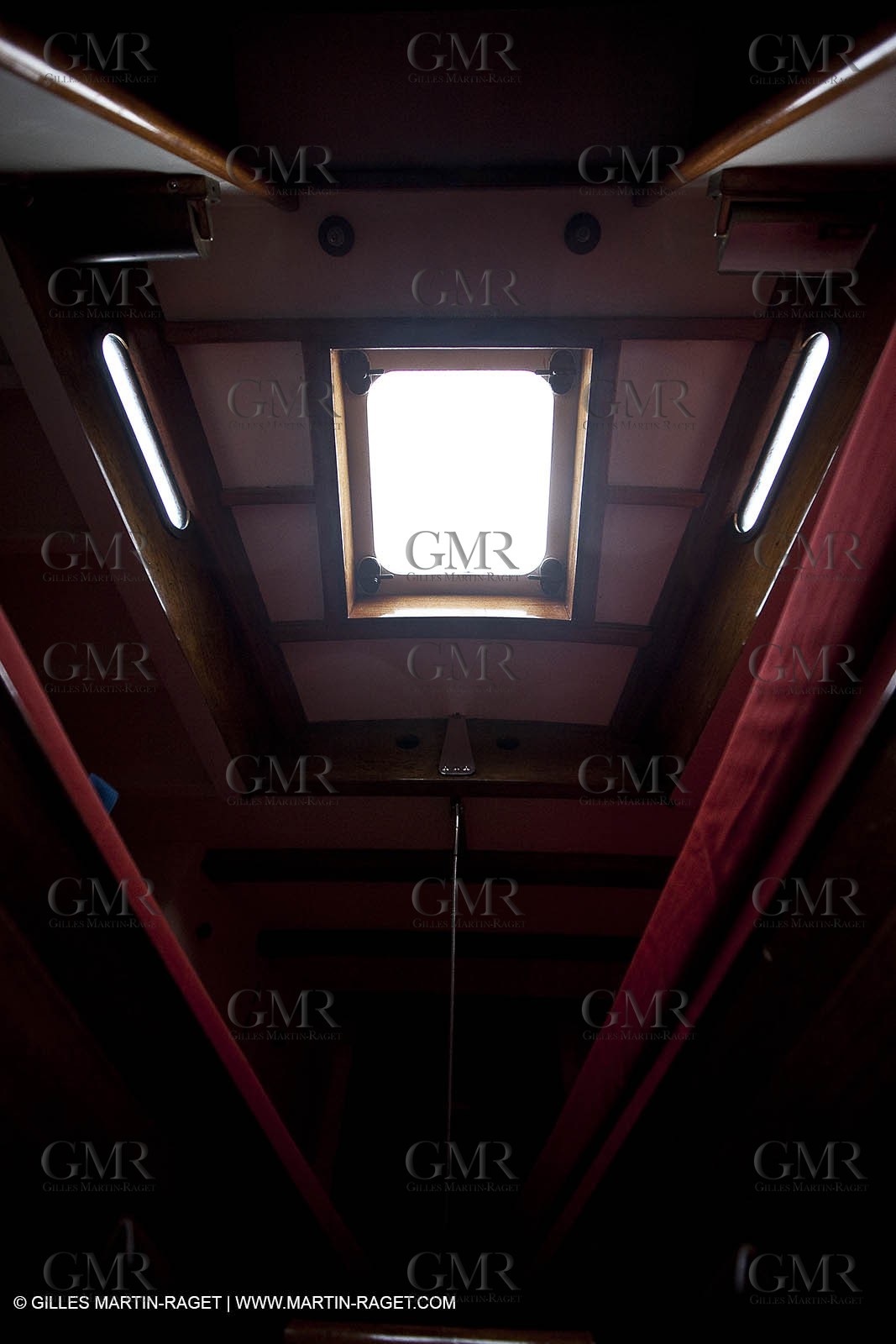 01-05-10 - Le Bono (FRA,56) - Regate Classique -Acteia II - Maica