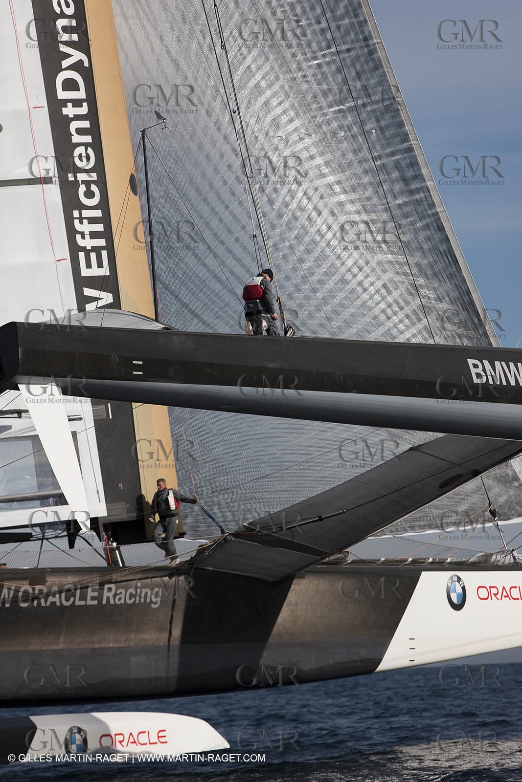19 01 2010 - Valencia (ESP) - 33rd America's Cup - BMW ORACLE Racing - Boat preparation