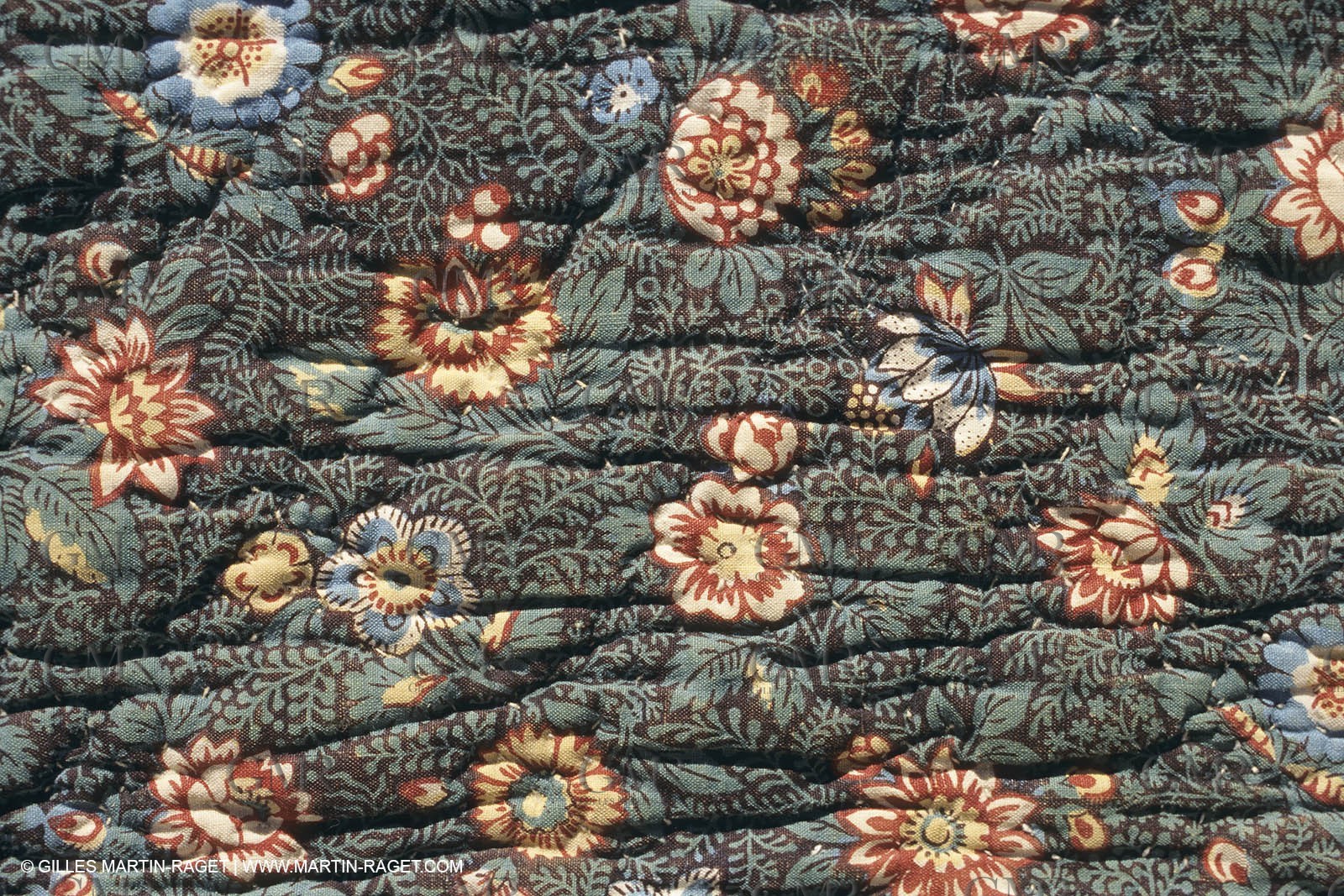 France, Provence, Traditions, Boutis et piqués, traditional cloths from Provence