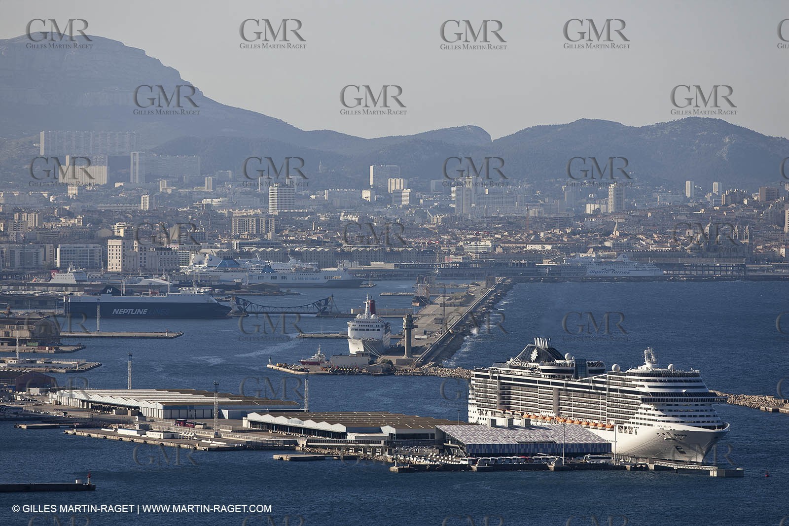 09 06 2012 - Marseille (FRA,13) - La Joliette northern harbor