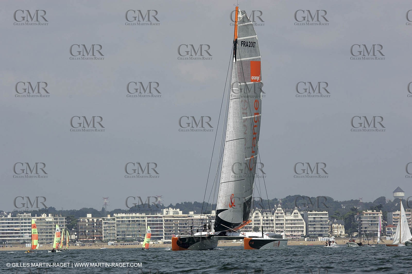 2004 Atlantic record attempt - Orange II back in La Baule