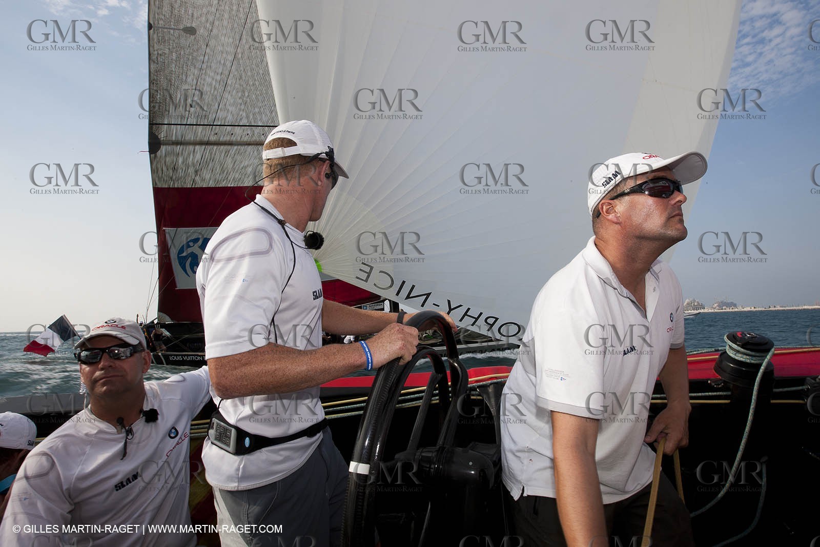 14 11 2010 - Dubai (UAE) - Dubai Louis Vuitton Trophy -  BMW ORACLE Racing - Training - Onboard Vs All 4 one