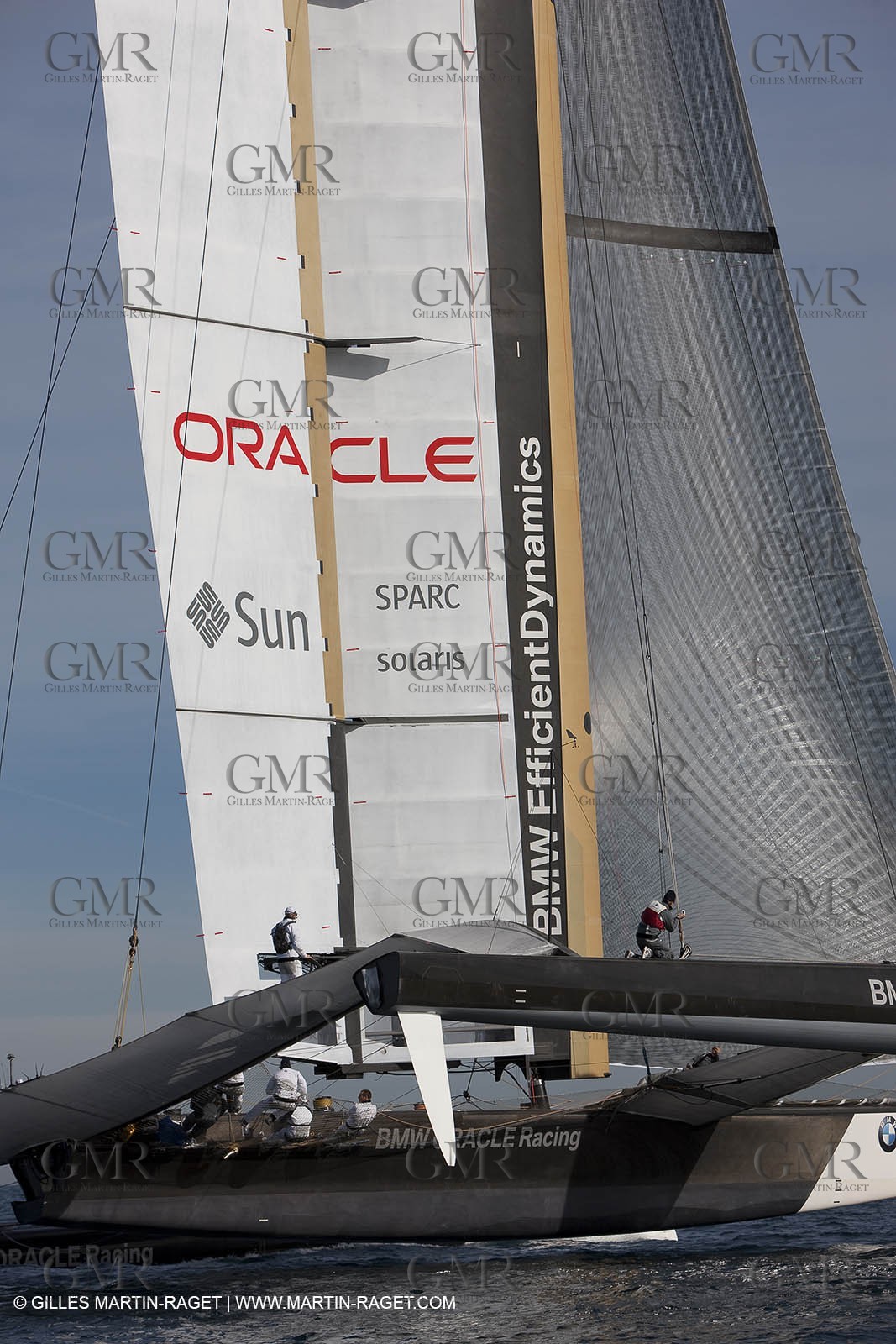 19 01 2010 - Valencia (ESP) - 33rd America's Cup - BMW ORACLE Racing - Boat preparation