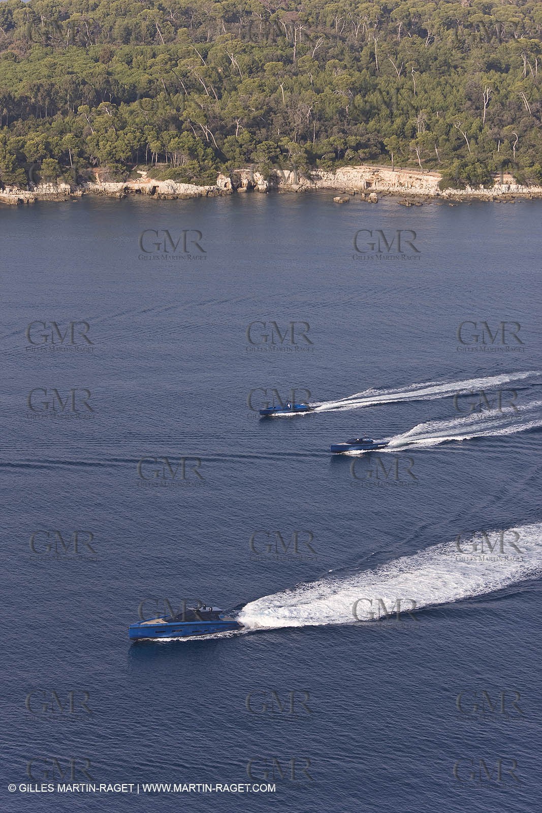 14 10 2008 - Cannes (FRA, 06) - Super yachts - motoryachts - Wally yachts - Wallypower 64 - Wallypower 48 - Wally tender