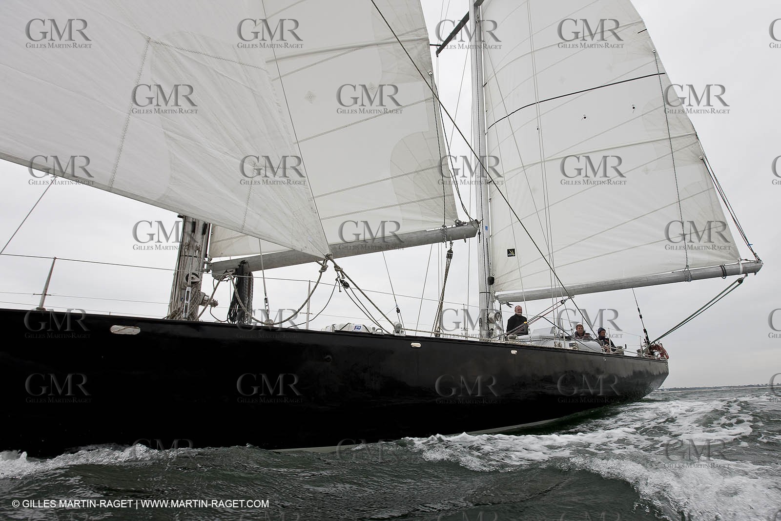 19 05 2010- Lorent- (FRA,56)  -  Pen Duick III