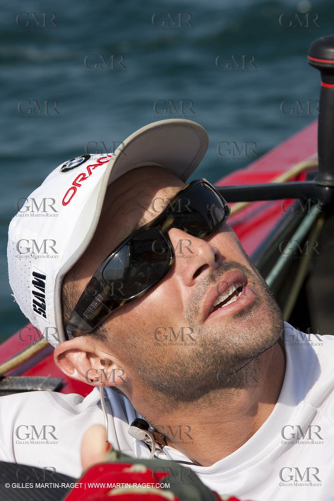 14 11 2010 - Dubai (UAE) - Dubai Louis Vuitton Trophy -  BMW ORACLE Racing - Training - Onboard Vs All 4 one