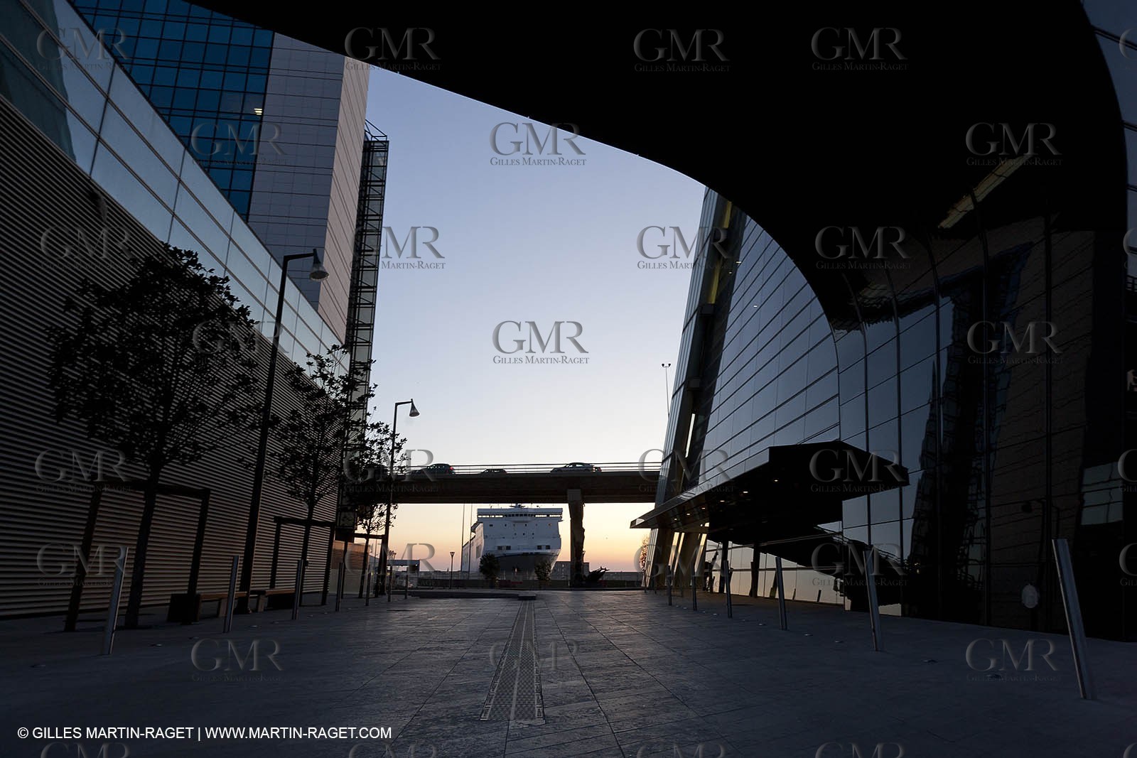 08 03 2012 - Marseille (FRA, 13) - Euromediterranée distrcit - CGA-CGM tower