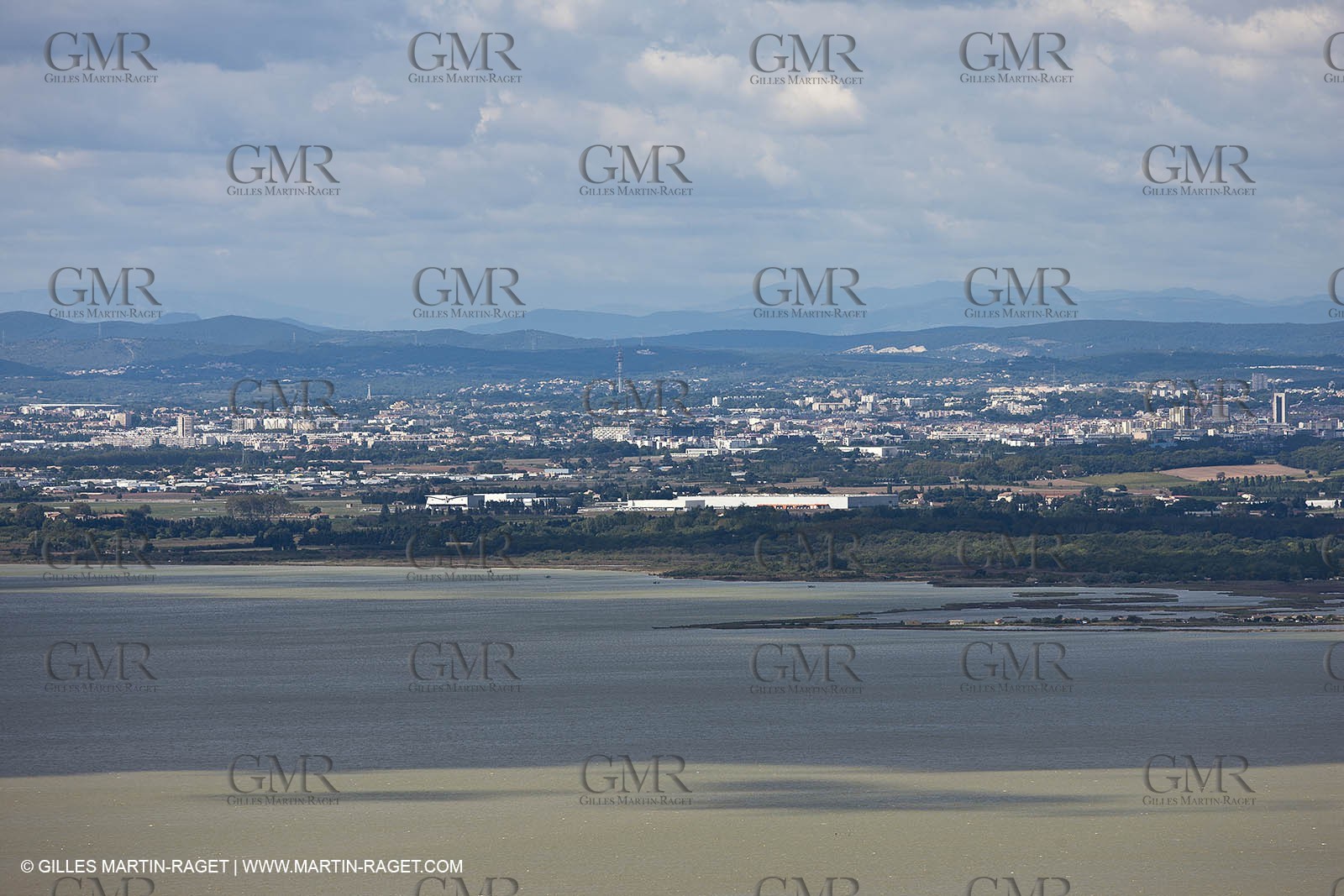 25 09 2010 - Aerial Camargphotos of the coastline from Marseille to La Grande Motte via the Camargue - Mauguio pong