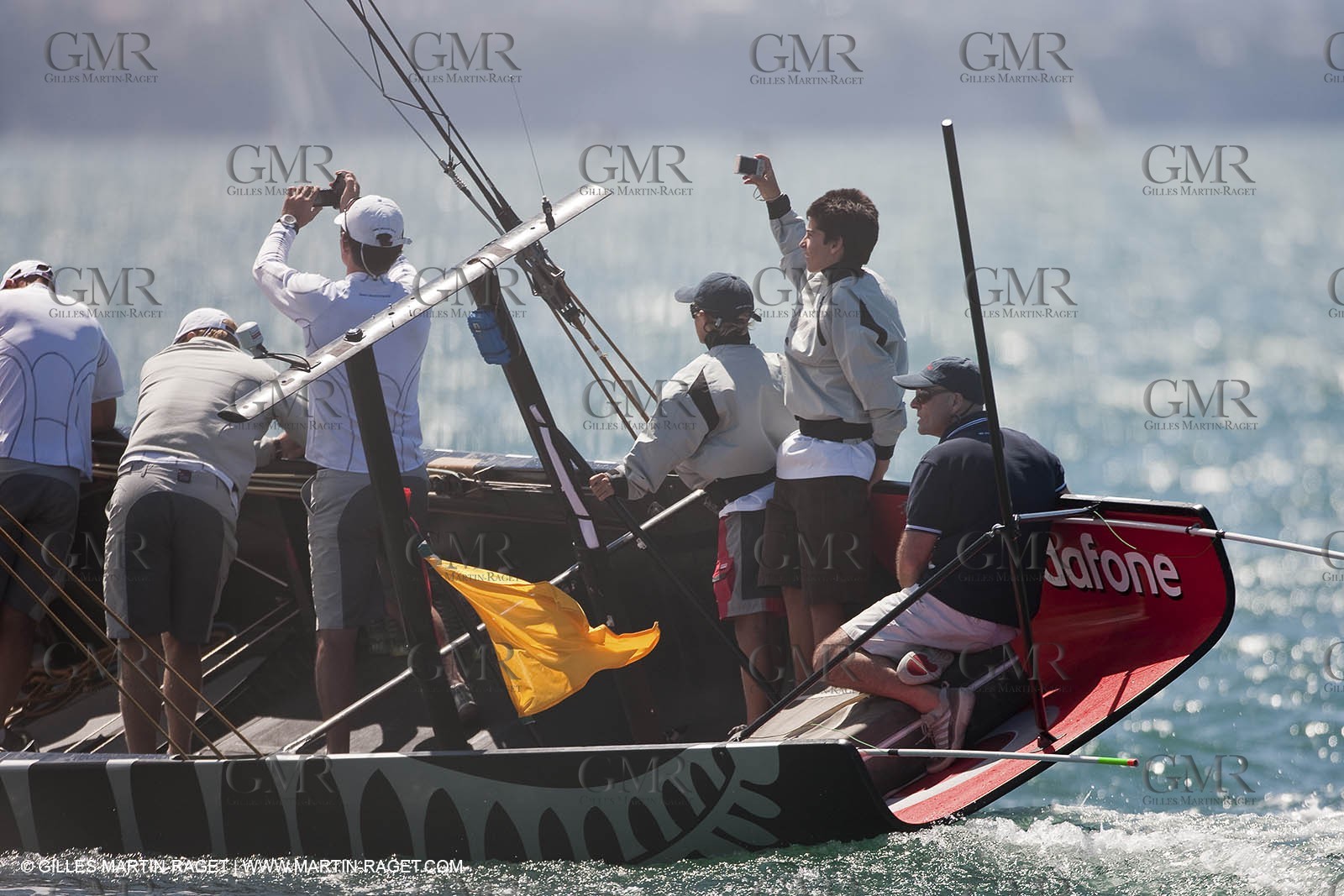 23 01 2009 - Auckland (NZL) -  Louis Vuitton Pacific Series - BMW ORACLE Racing-Tuning up onboard Emirates Team New Zealand yacht