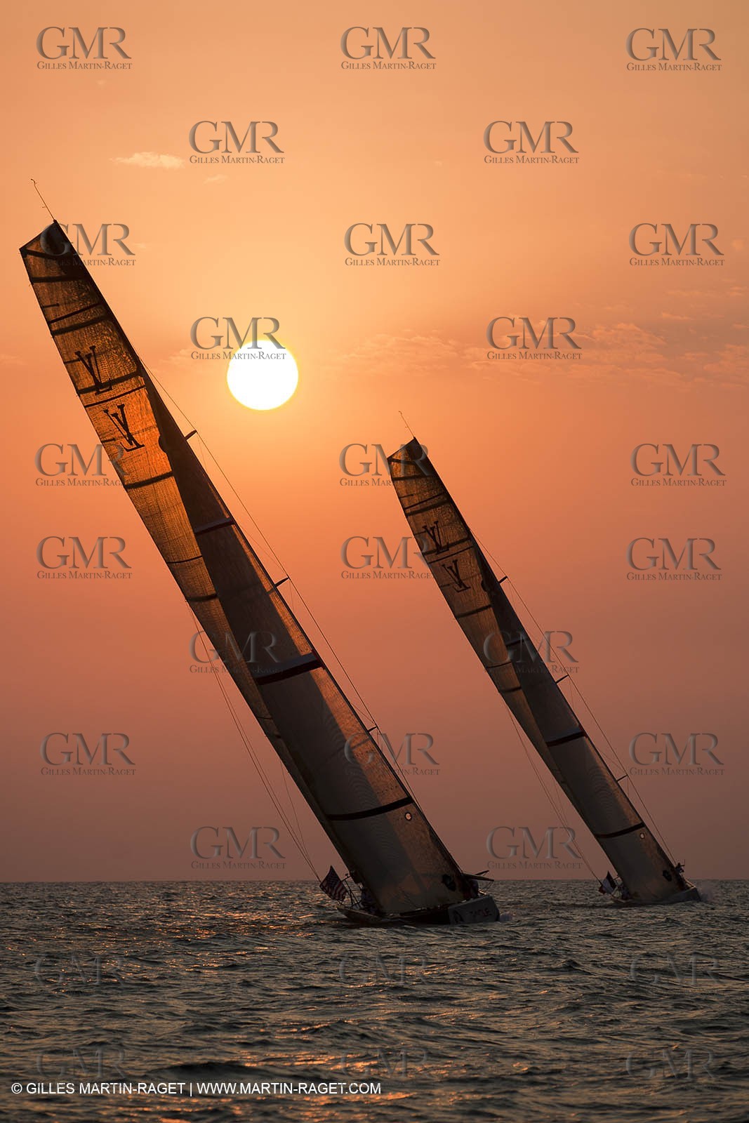 14 11 2010 - Dubai (UAE) - Dubai Louis Vuitton Trophy -  BMW ORACLE Racing - Training - Race Day 1