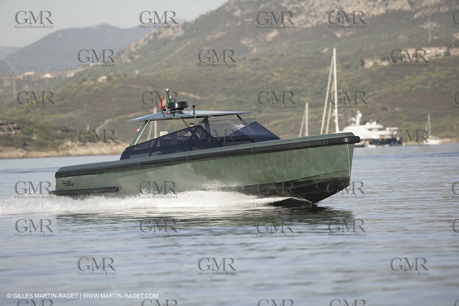 16 07 2007 - Portisco (Italie, Sardaigne) - Wally Power 47, 2007 version