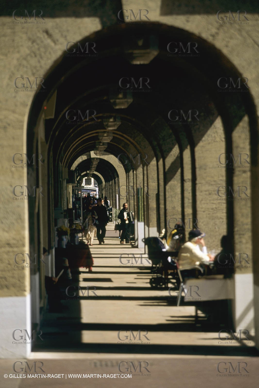 Marseille historical heritage (check keywords for more infos), Immeubles Pouillon