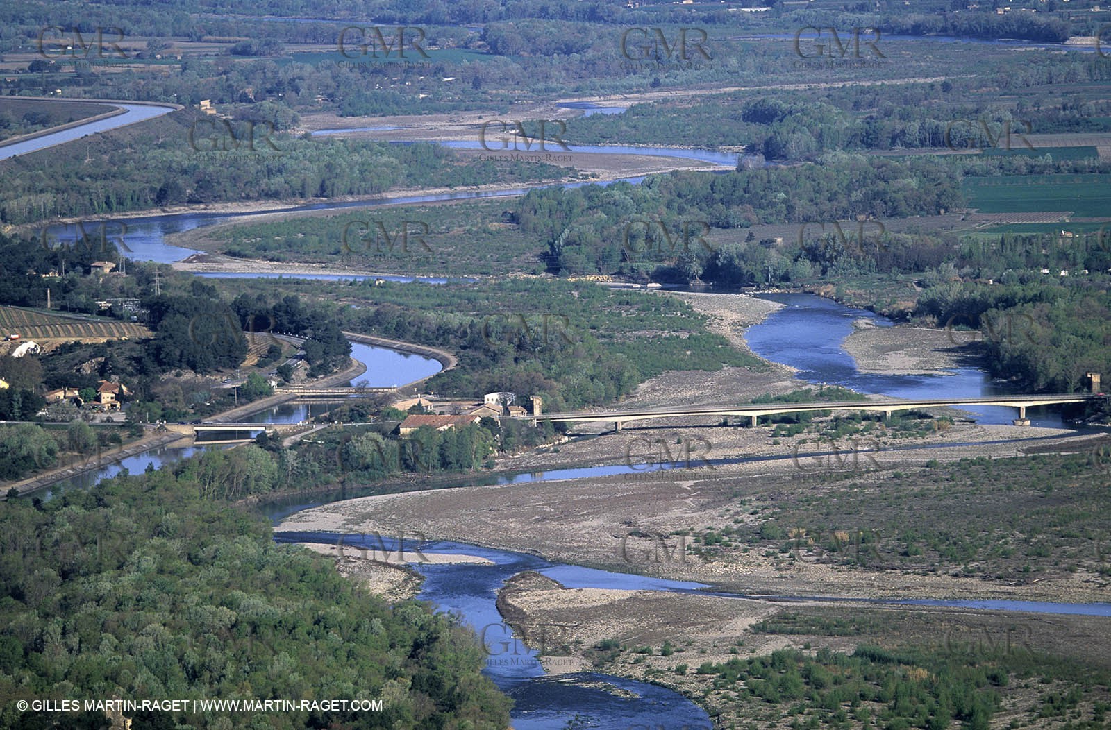 Le Puy Sainte Réparade - Durance - Canal EDF