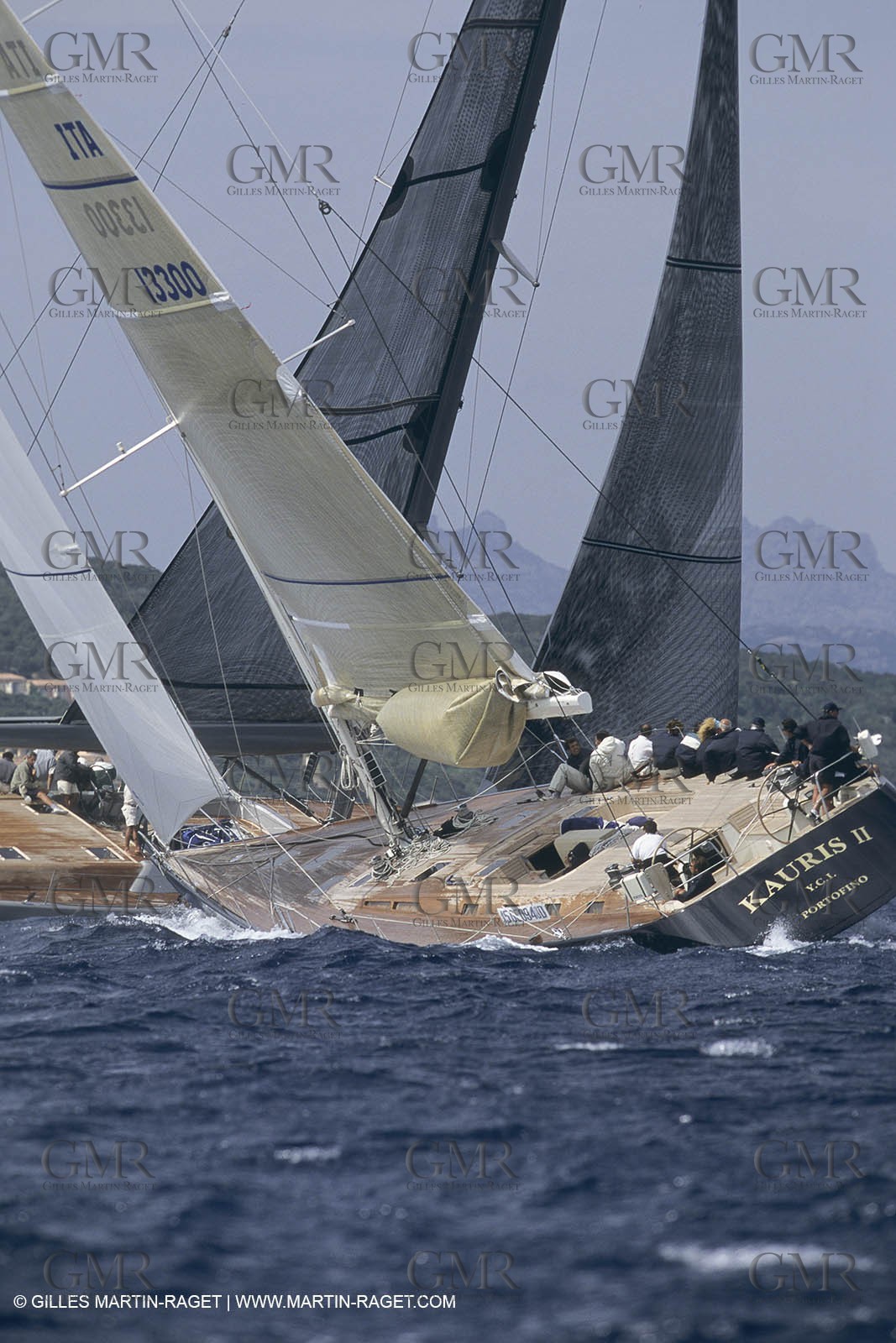 Yacht racing, Maxi monohulls