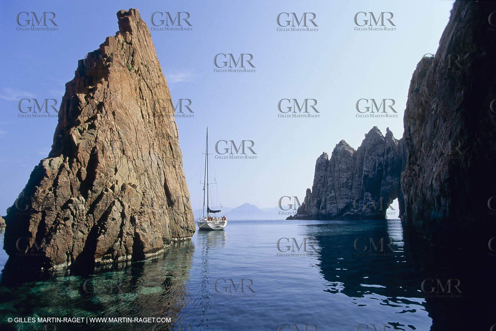 sailing, cruising, monohull at the mooring