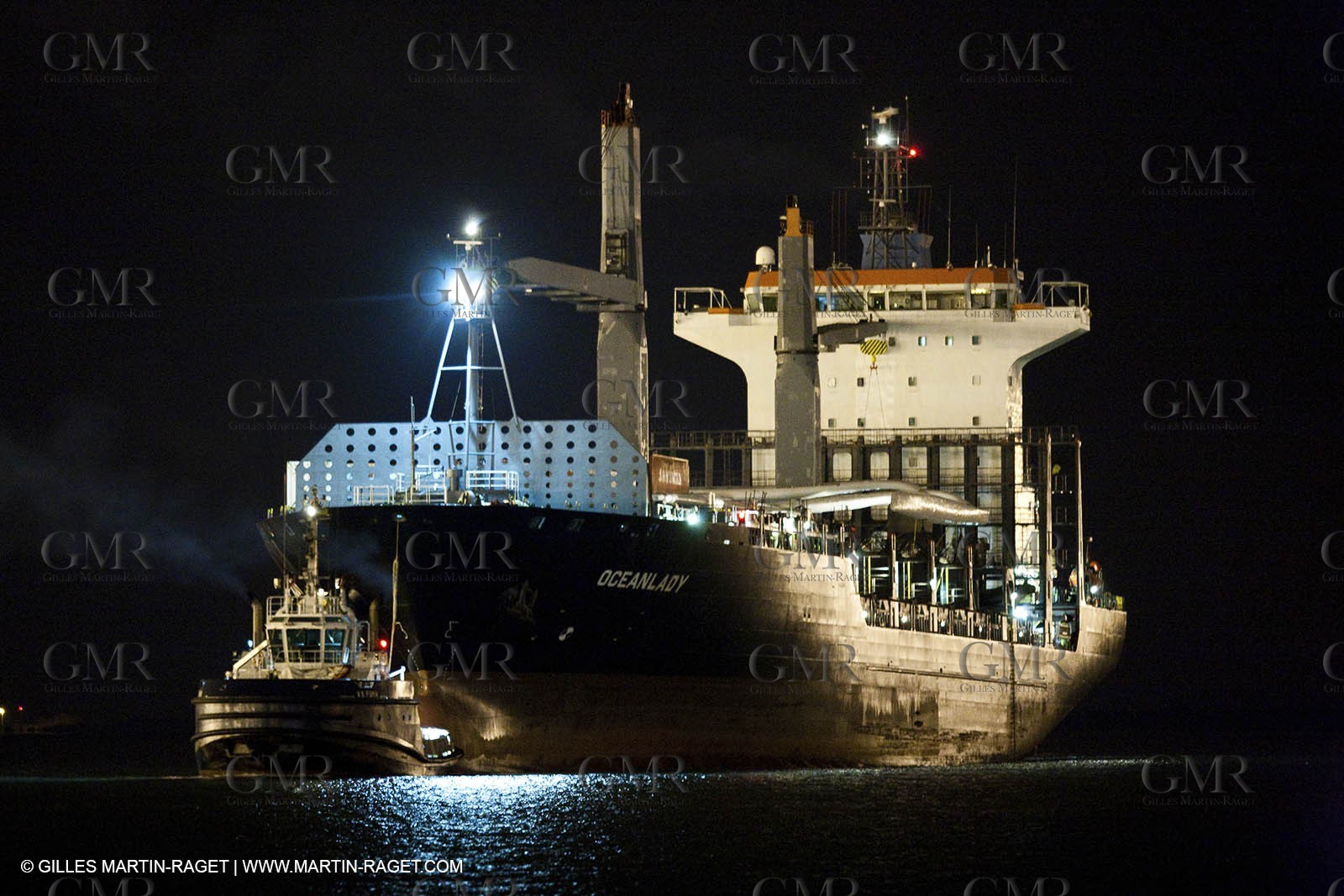 04 01 2010 - Valencia (ESP) - 33rd America's Cup - BMW ORACLE Racing - Arrival of Oceanlady in the port of Valencia