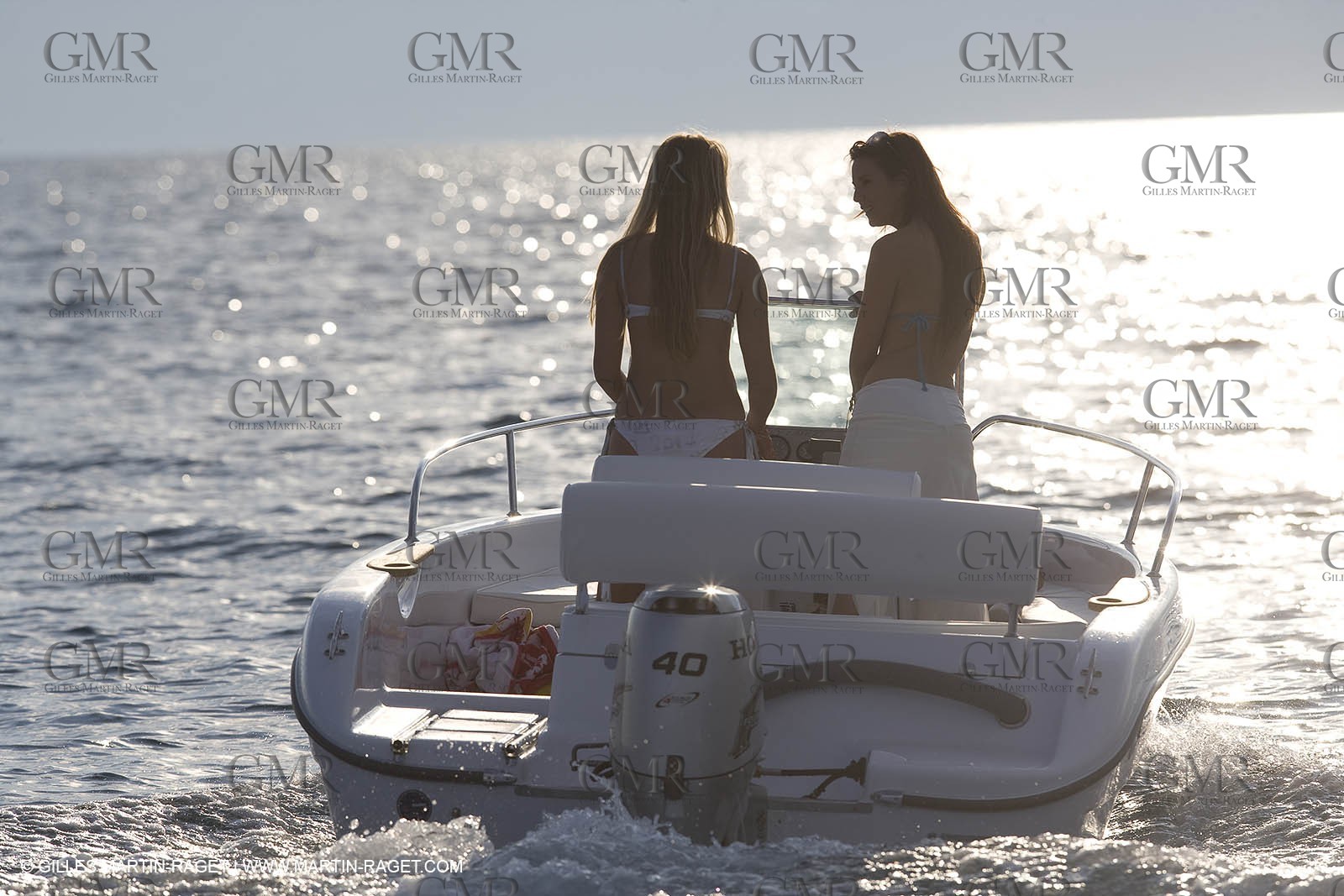 Motor boat running