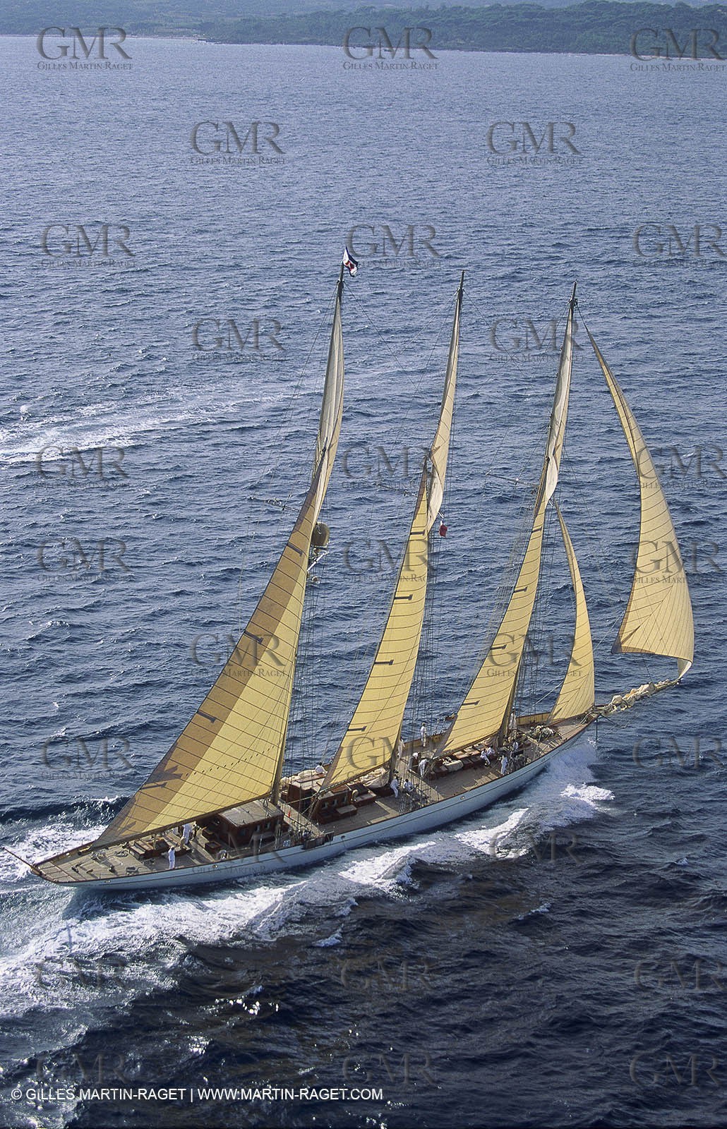 Sailing, Classic yachts, Nioulargue 1992,  Saint-Tropez (FRA,83)