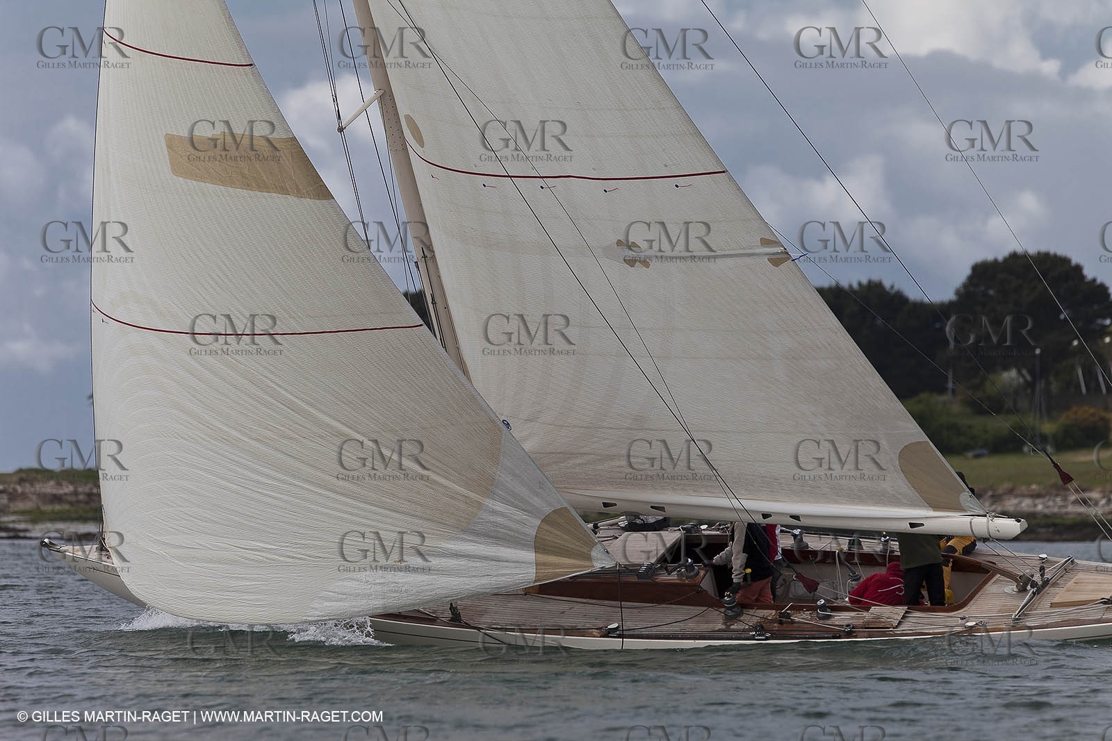 01-05-10 - Le Bono (FRA,56) - Regate Classique - 8m J